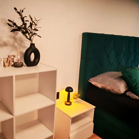 Apartamento - Jacuzzi - Tvrdava Iii - Near The Airpoirt
