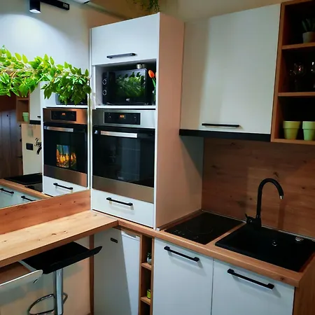 Apartamento - Jacuzzi - Tvrdava Iii - Near The Airpoirt *